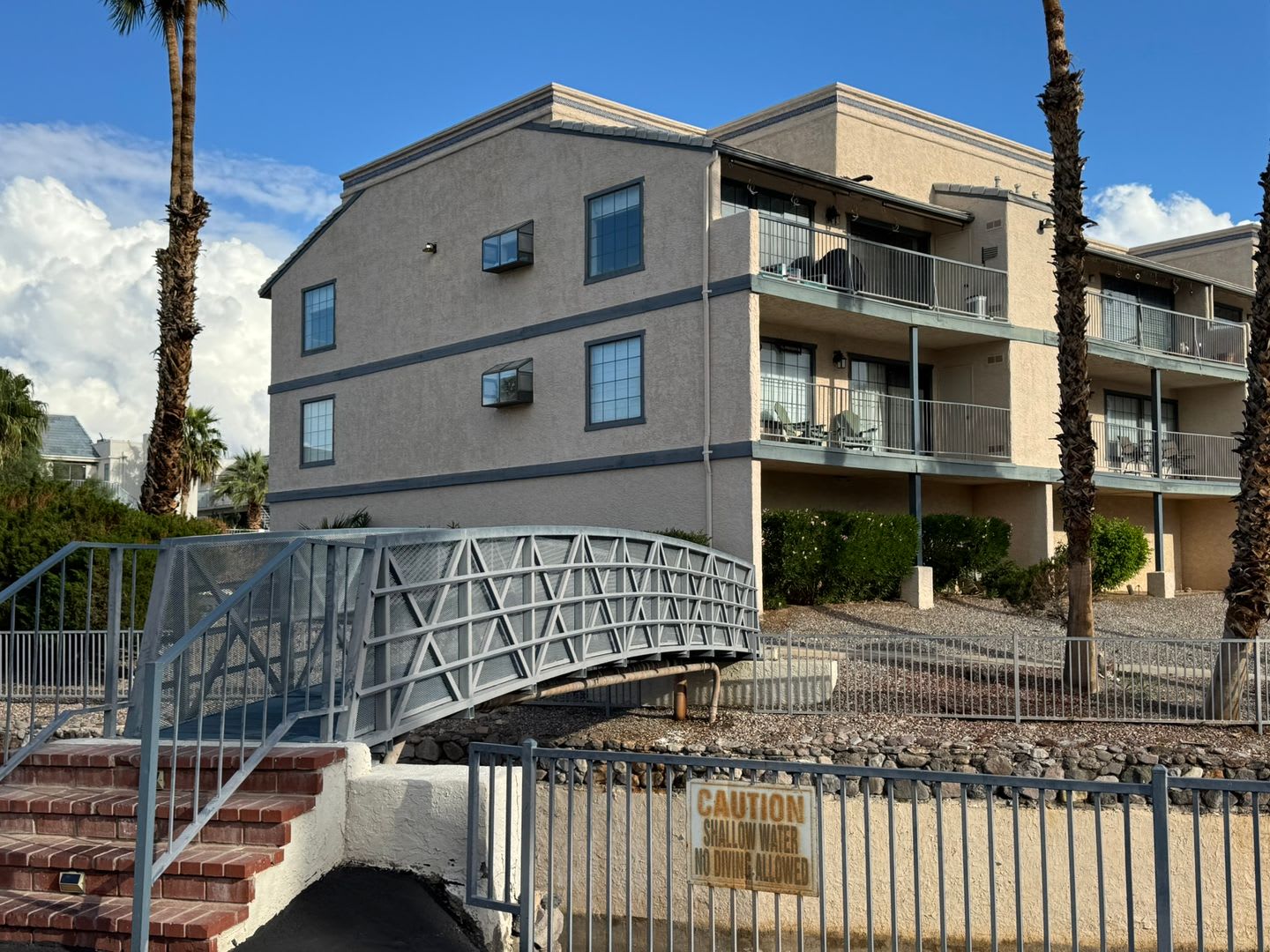 Riverfront 2BR Condo Great Views, Luxury Furnished incl UTILITIES – photo 3