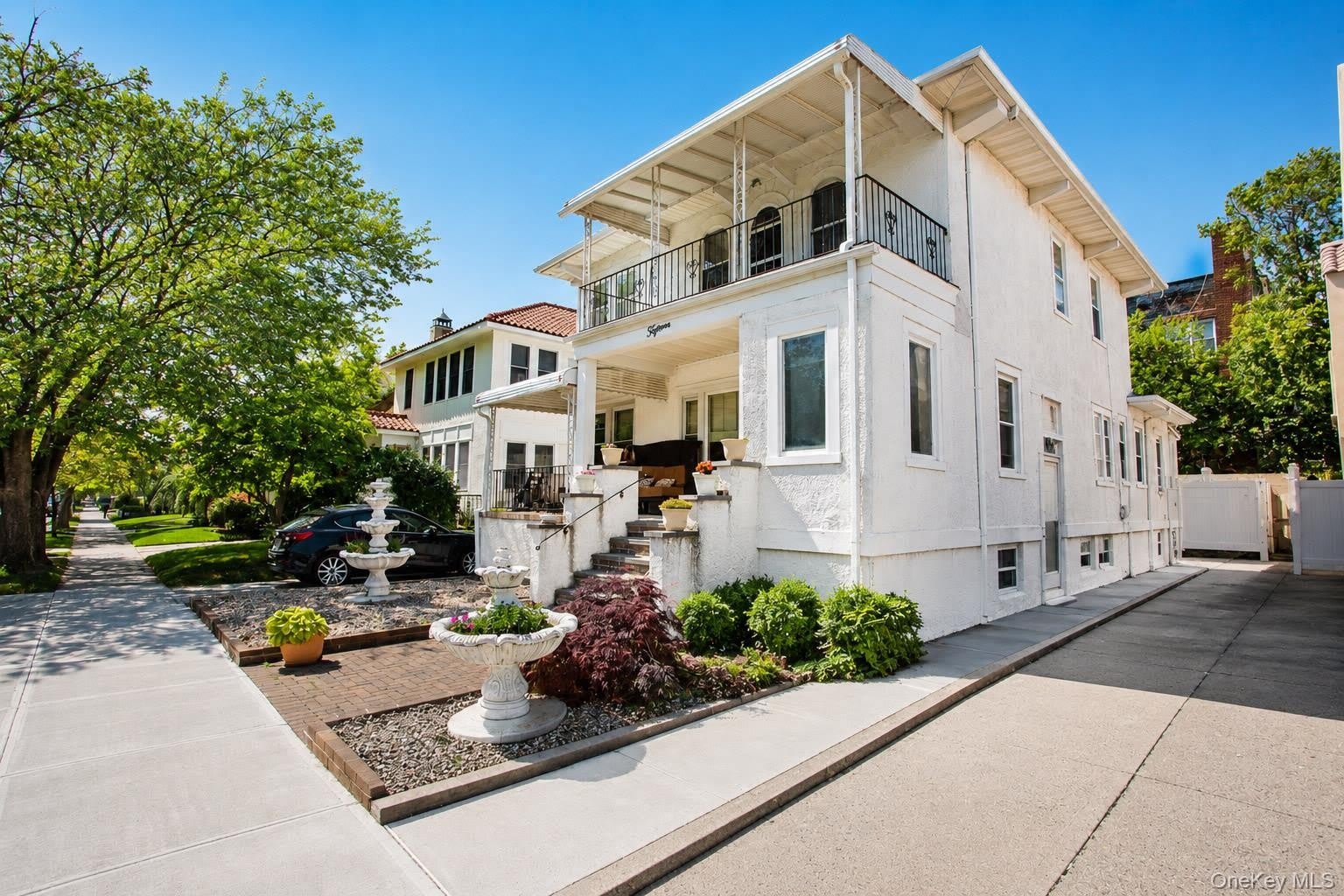 15 W Walnut Street – photo 1