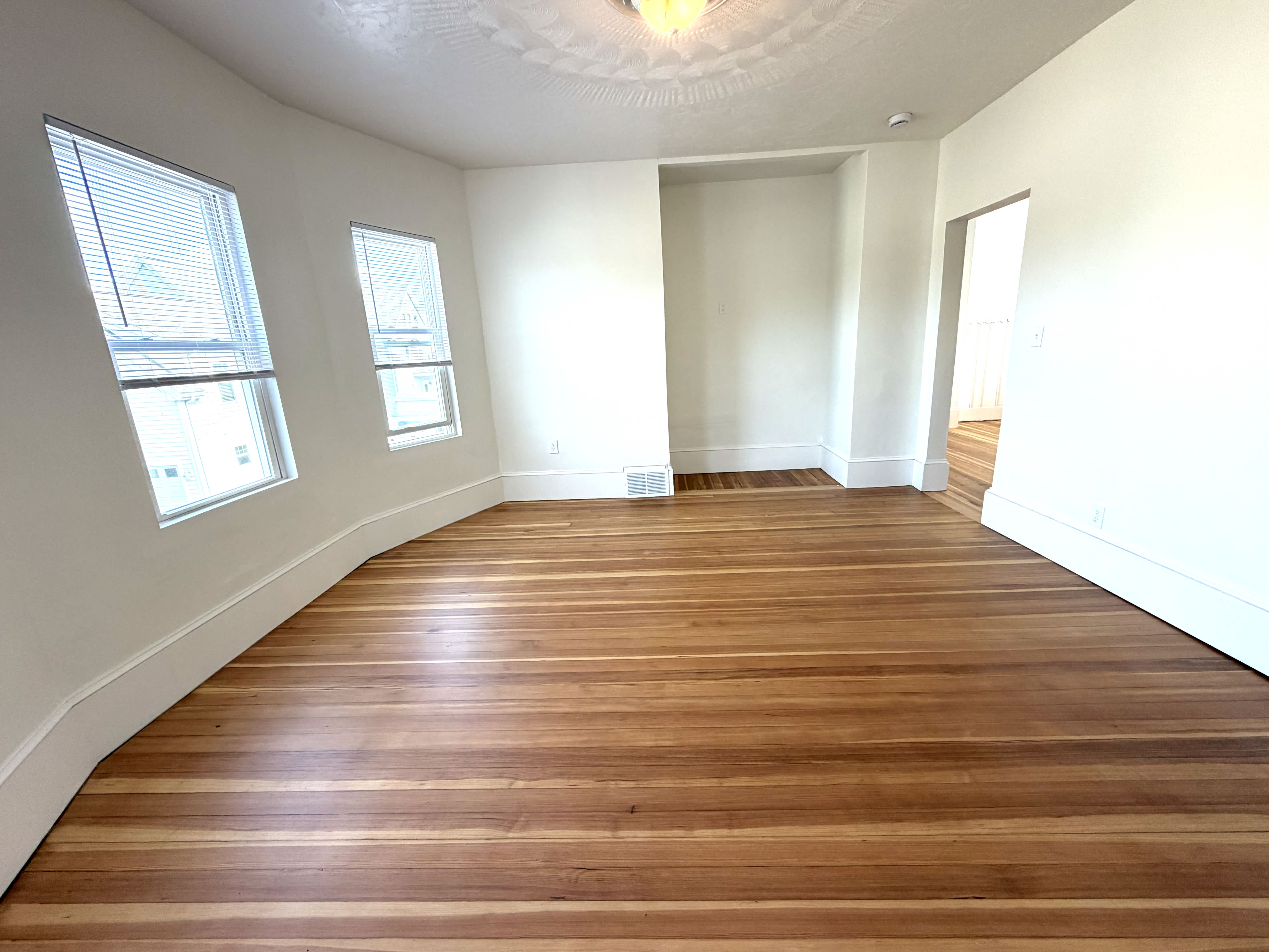 1808 River St – photo 5