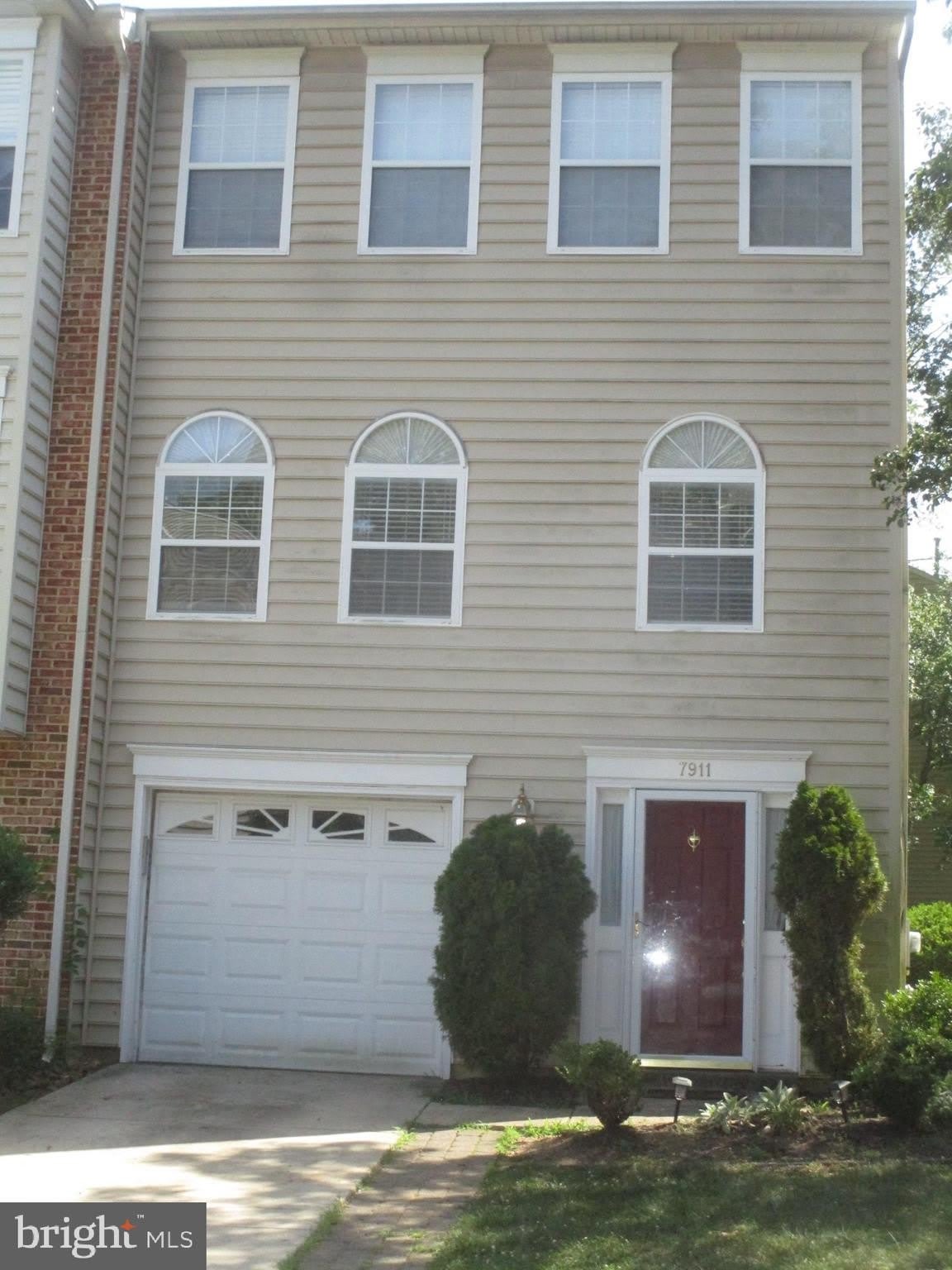 7911 HEATHERLEIGH Place – photo 2