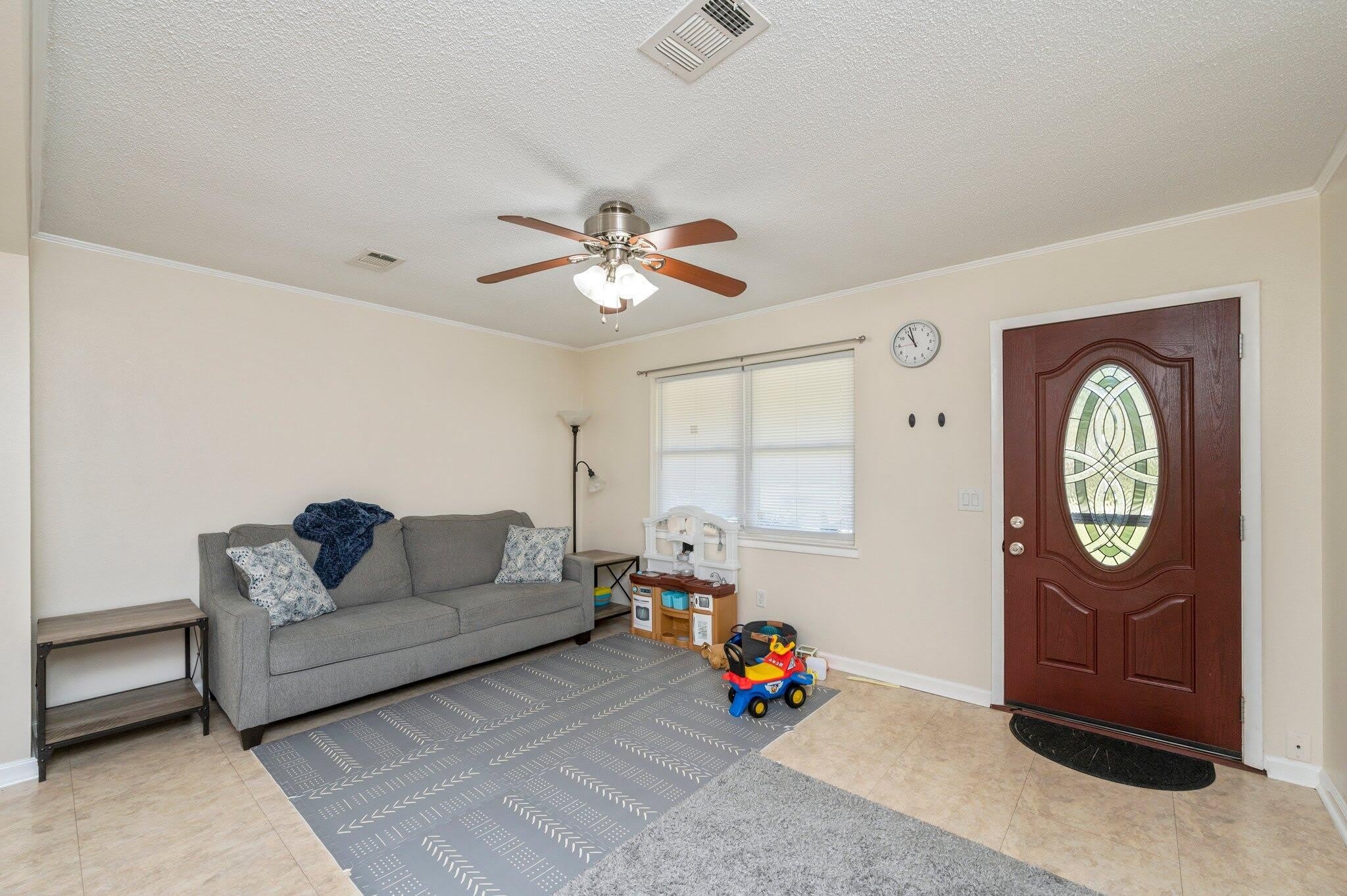 170 Sidney Avenue – photo 4