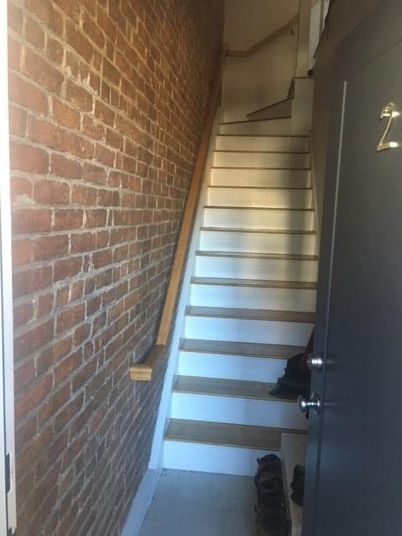 Beautiful Modern 4 bed unit with a rooftop deck! – photo 5