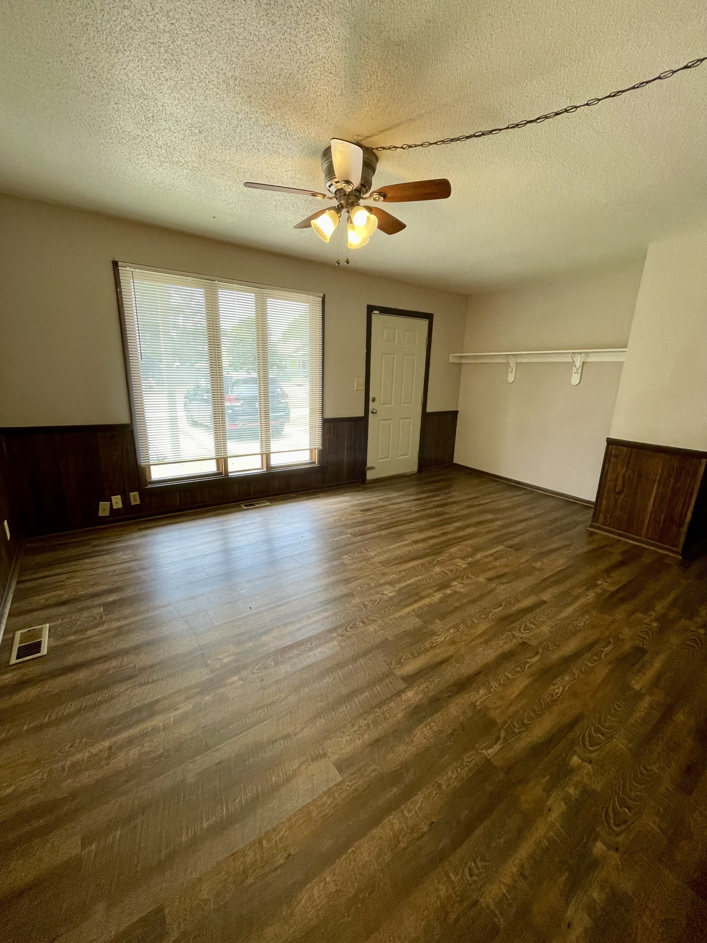 2309 South Norwood Avenue – photo 2