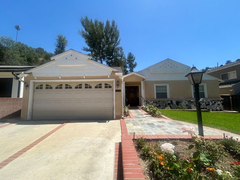 429 Paulette Place – photo 1