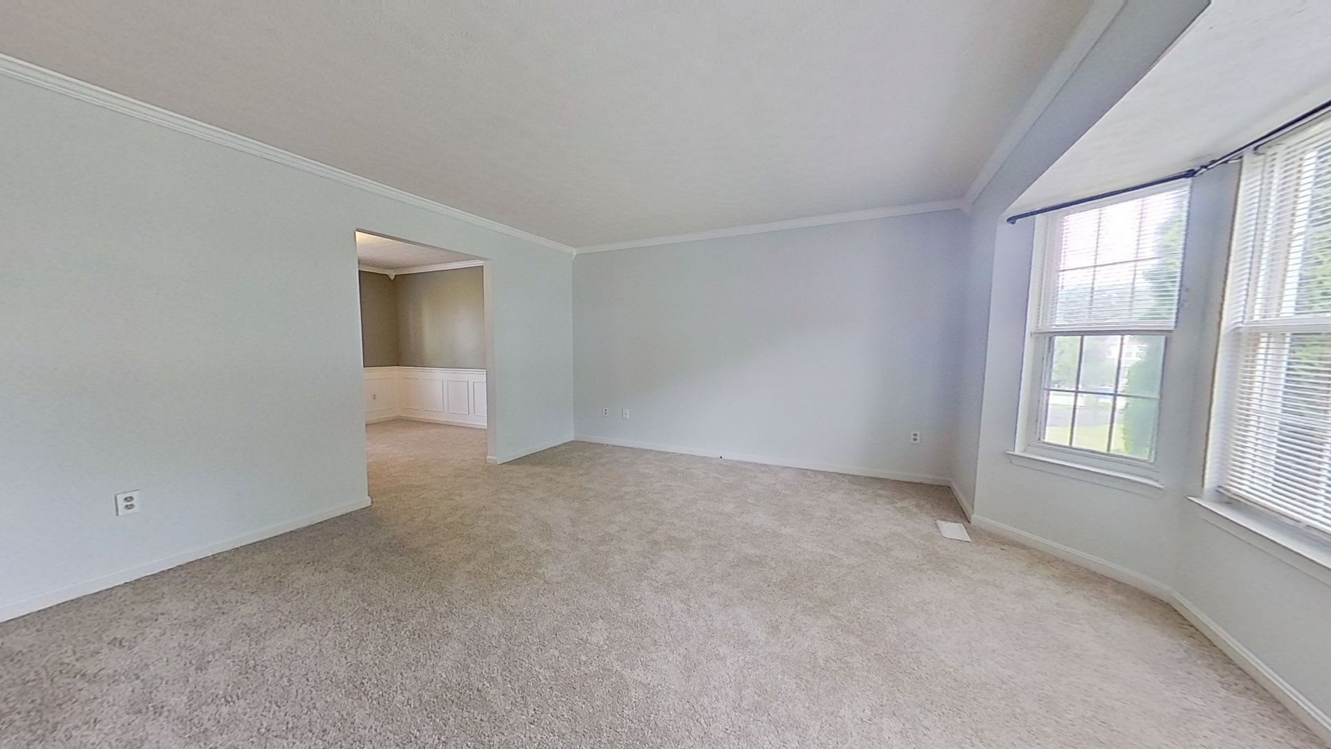 Spacious Single Family Home – photo 5
