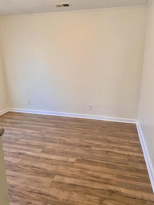29 Warren Court – photo 5