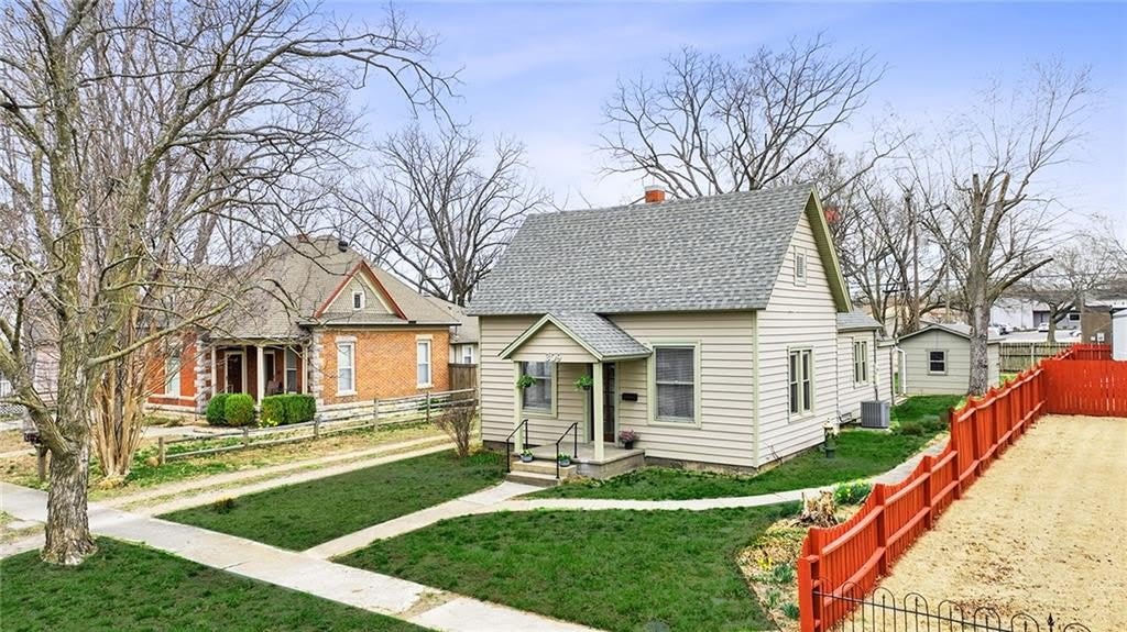 309 N 3rd Street – photo 2