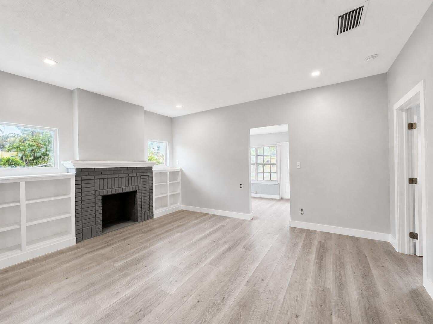 1905 Monroe Street – photo 3
