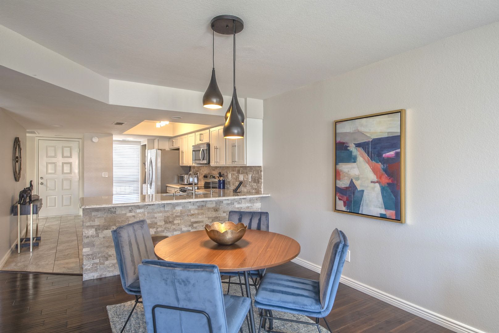 Rates Vary: $2,495 – photo 3