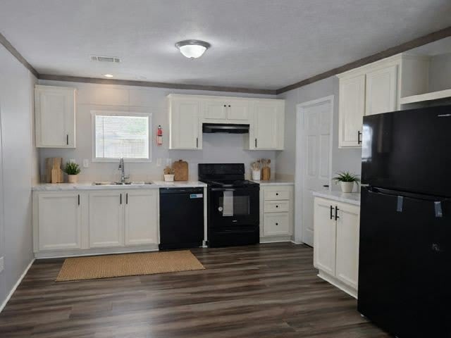 7087 Greenbrier Village Drive – photo 2