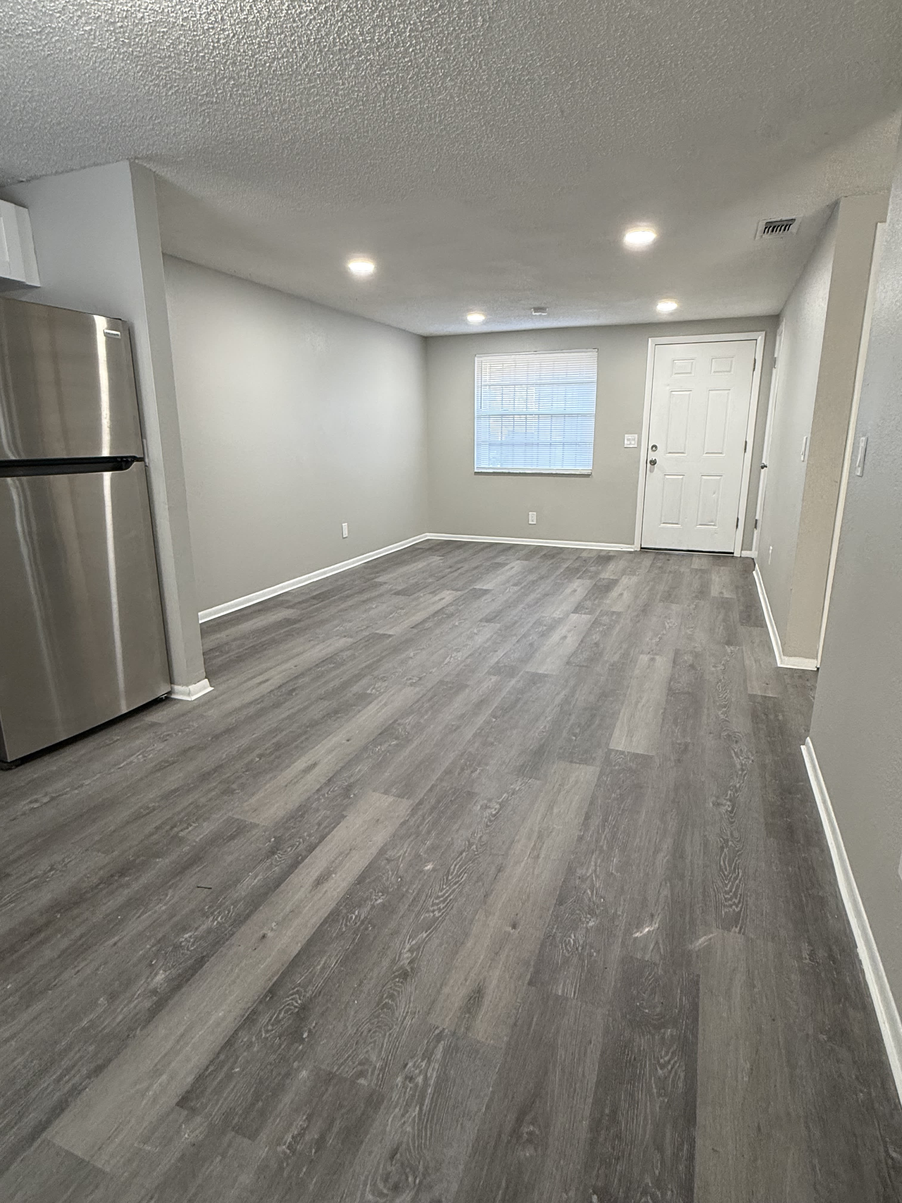 1713 E Idell St – photo 1