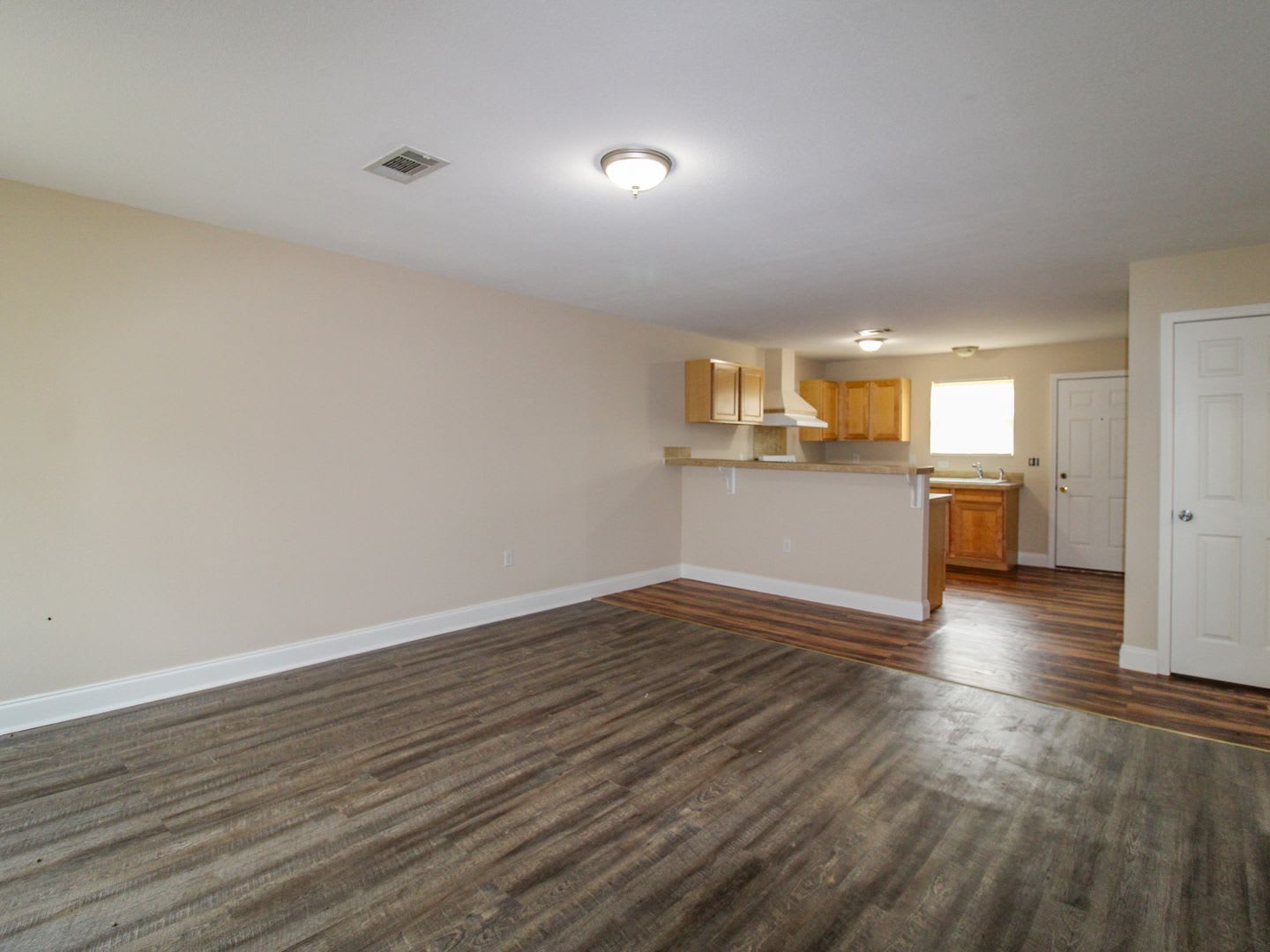 Modern Living Meets Comfort in This Beautiful Duplex – photo 2