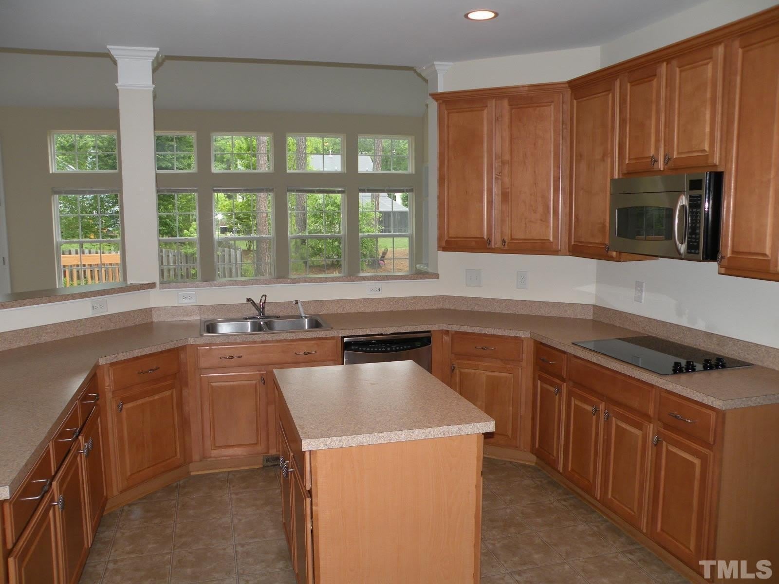 4733 Porchaven Lane – photo 2