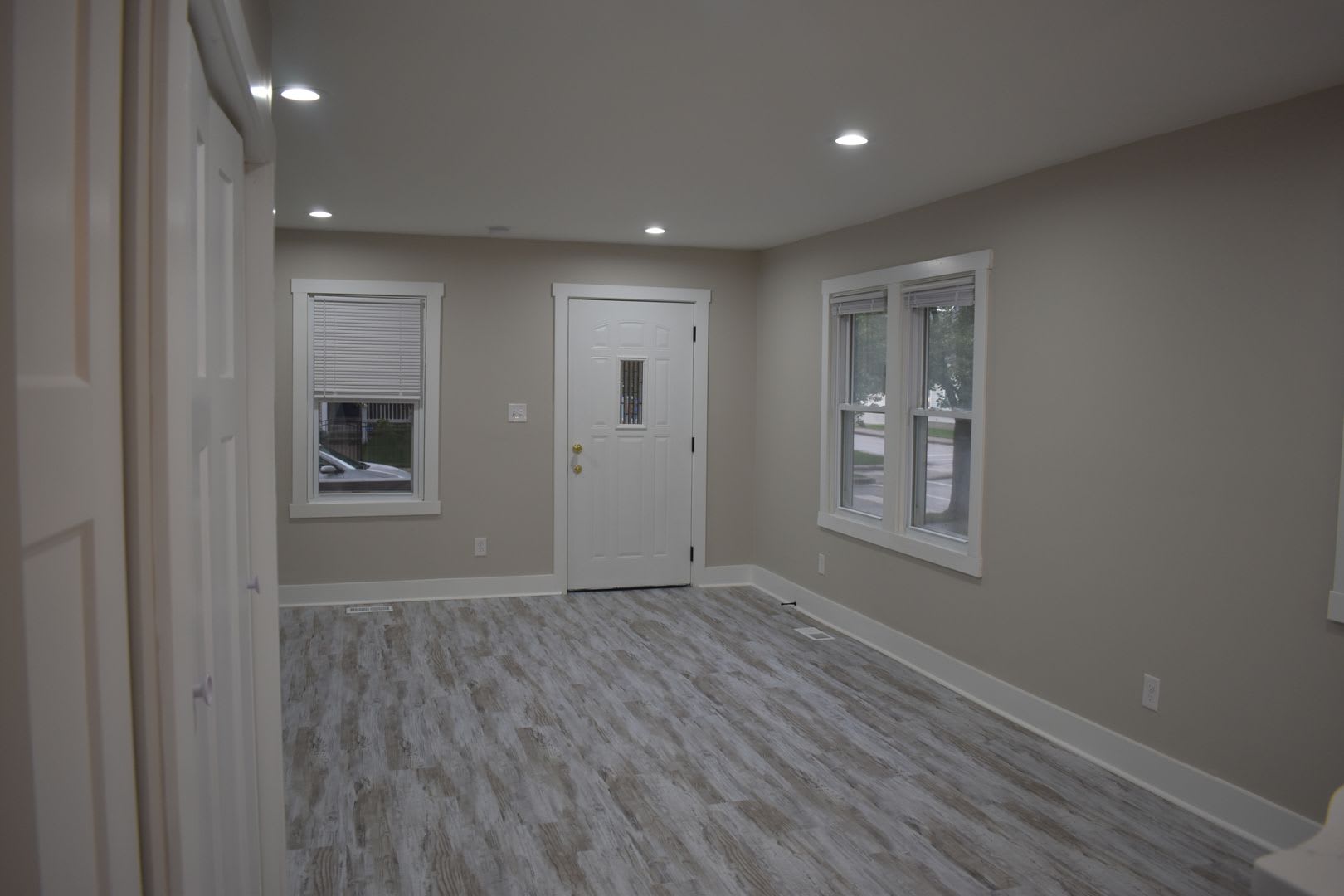 2406 North Talbott Street – photo 3