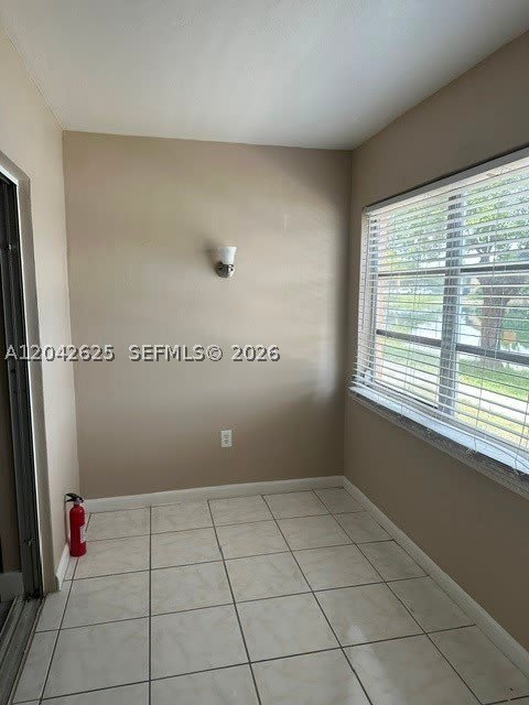 251 NE 187th St – photo 5