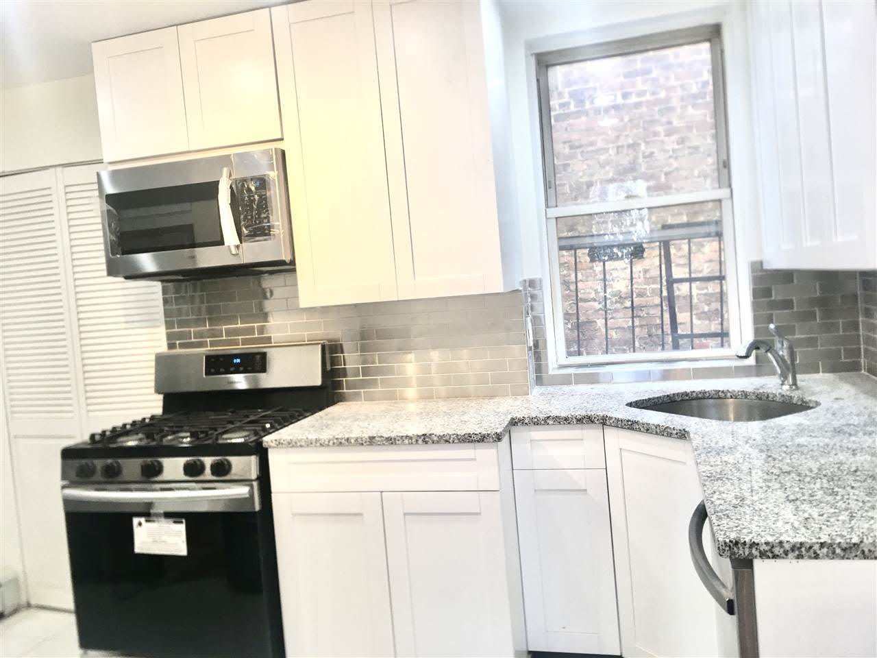 151 BLEECKER ST – photo 4