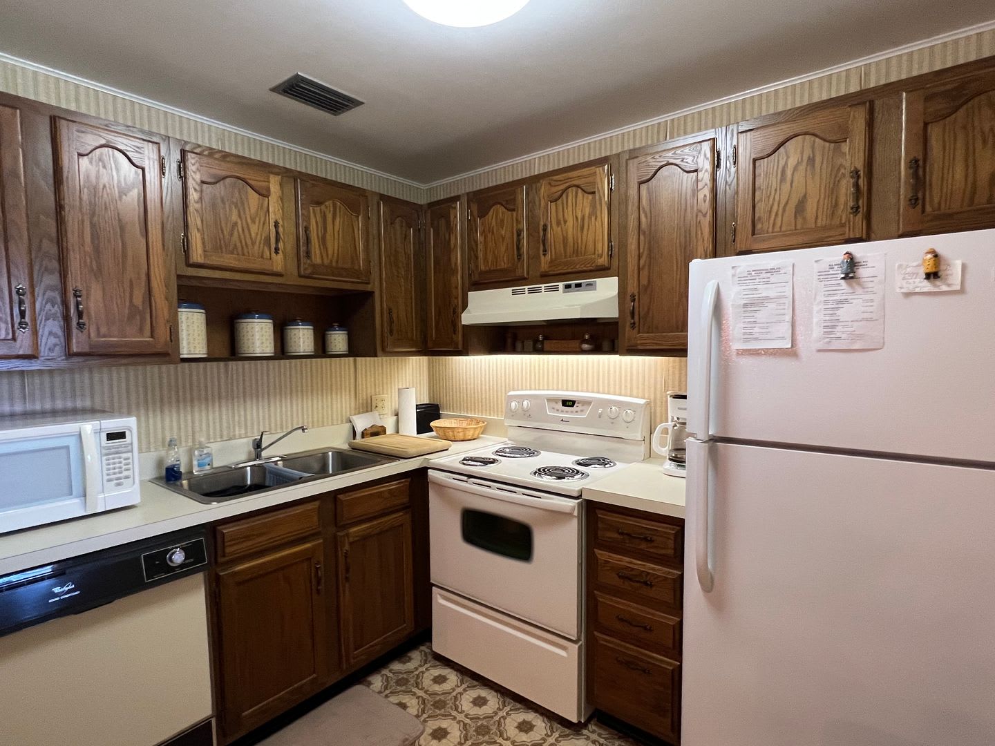 55+ community 1 BED 1 BATH in Vista St. Lucie _Second Floor Unit_ – photo 5
