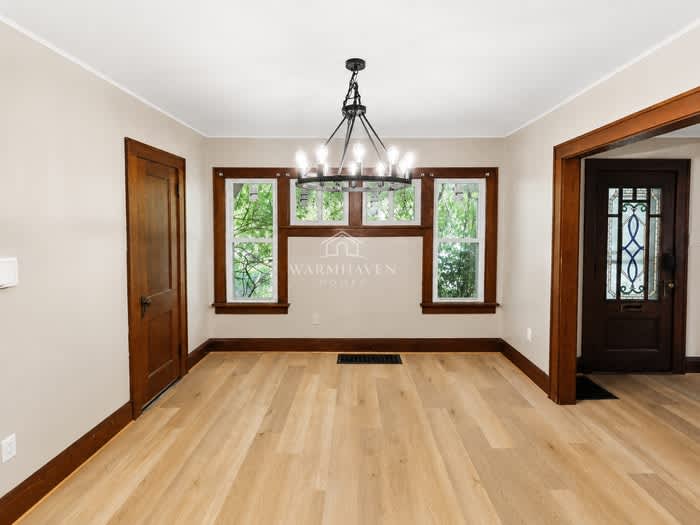 2078 18th Street Southwest – photo 2