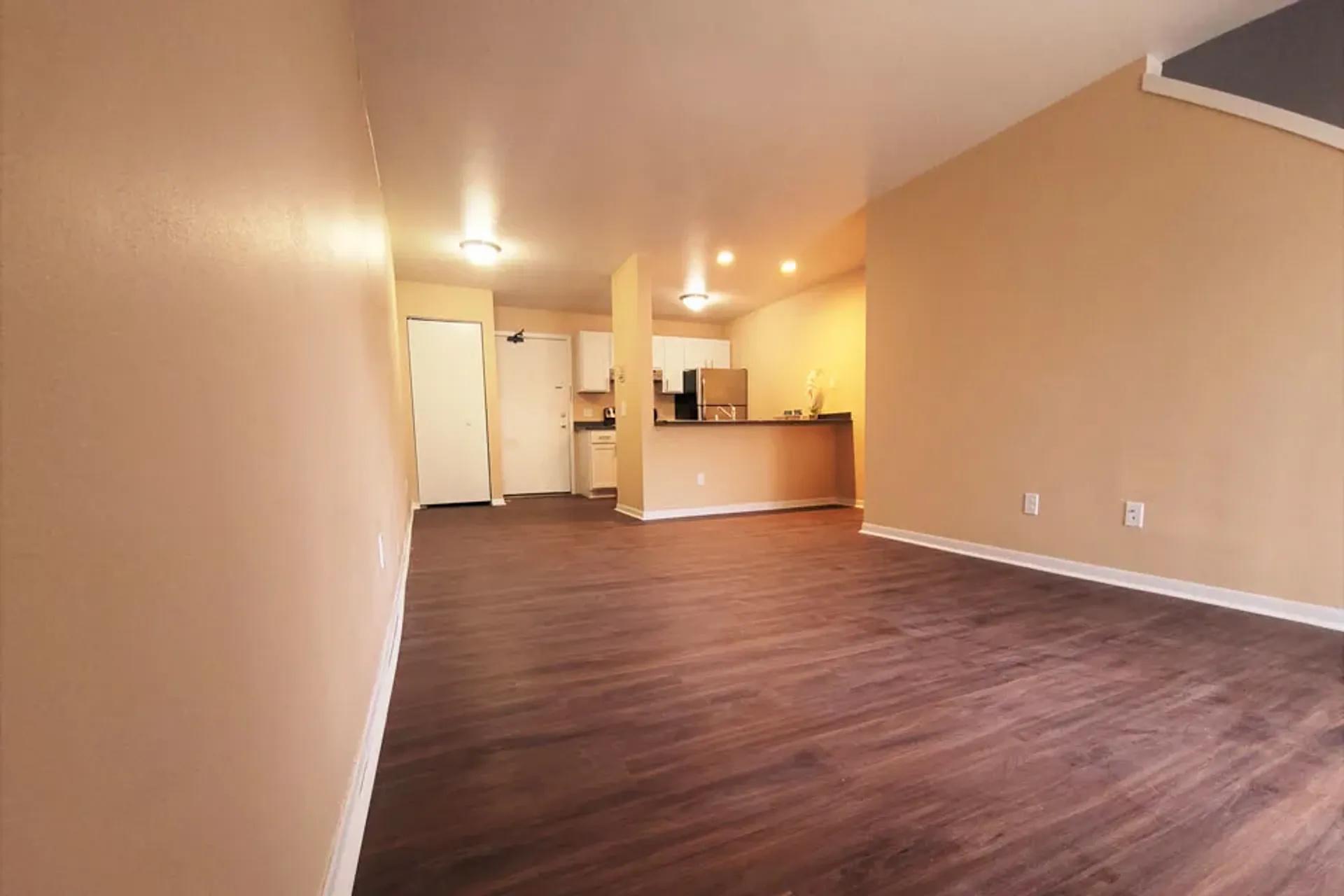 Summit Hill Apartments – photo 4