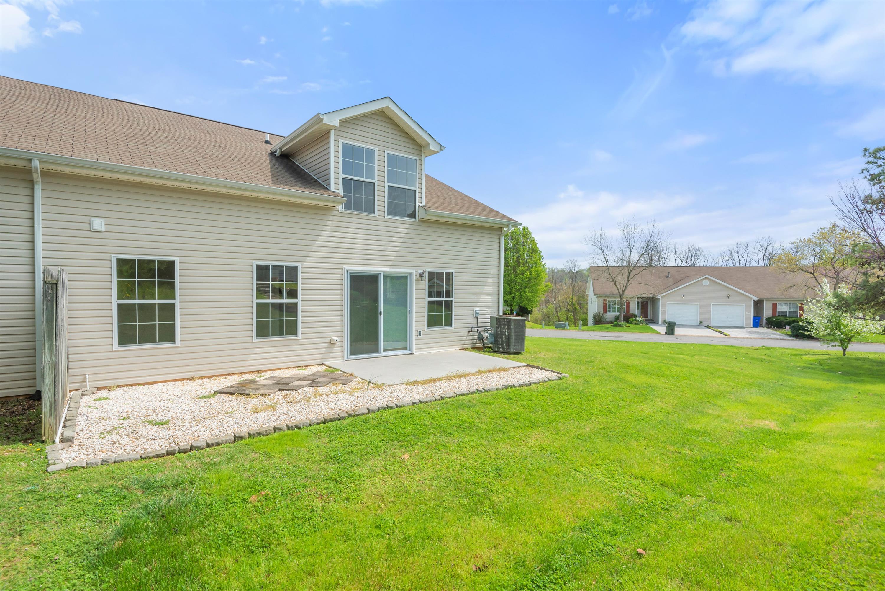 1021 Brittany Deanne Lane – photo 5