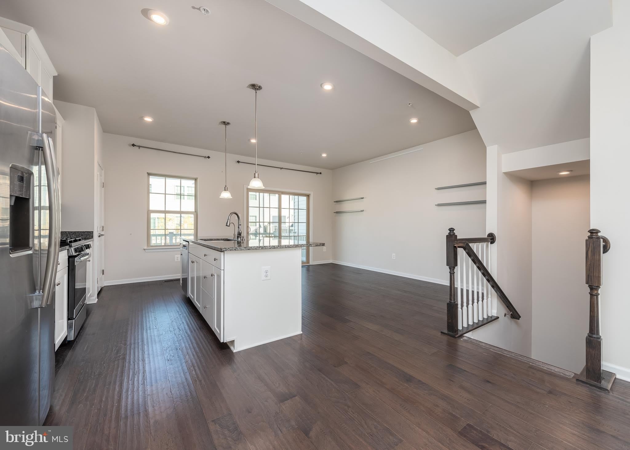 2958 Cornfield Avenue – photo 4