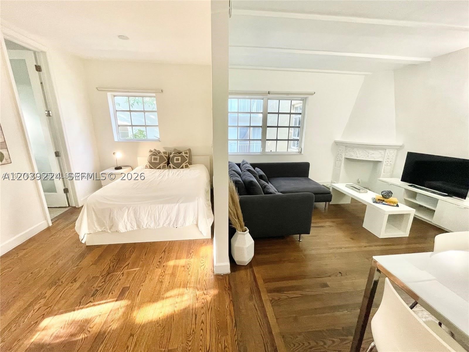 439 15th St – photo 4