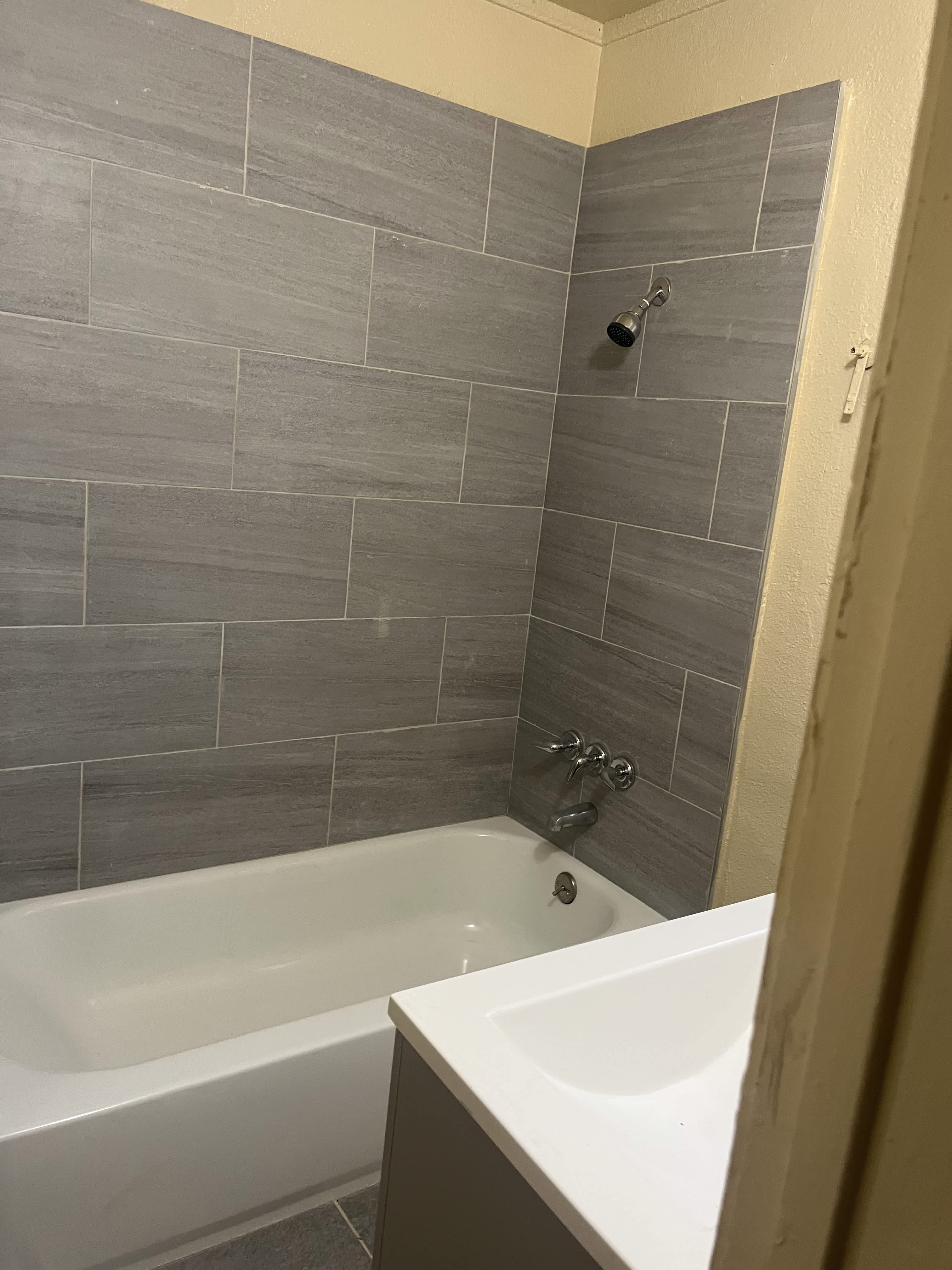 455 W Magnolia St – photo 5