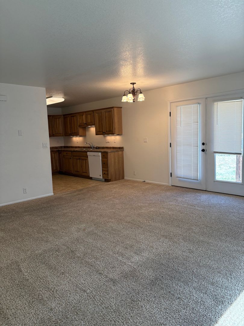 1 Bedroom/1 Bathroom Off Barnes and Oro Blanco $1300 – photo 3