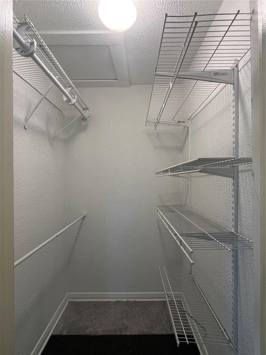402 West Paris Street – photo 3