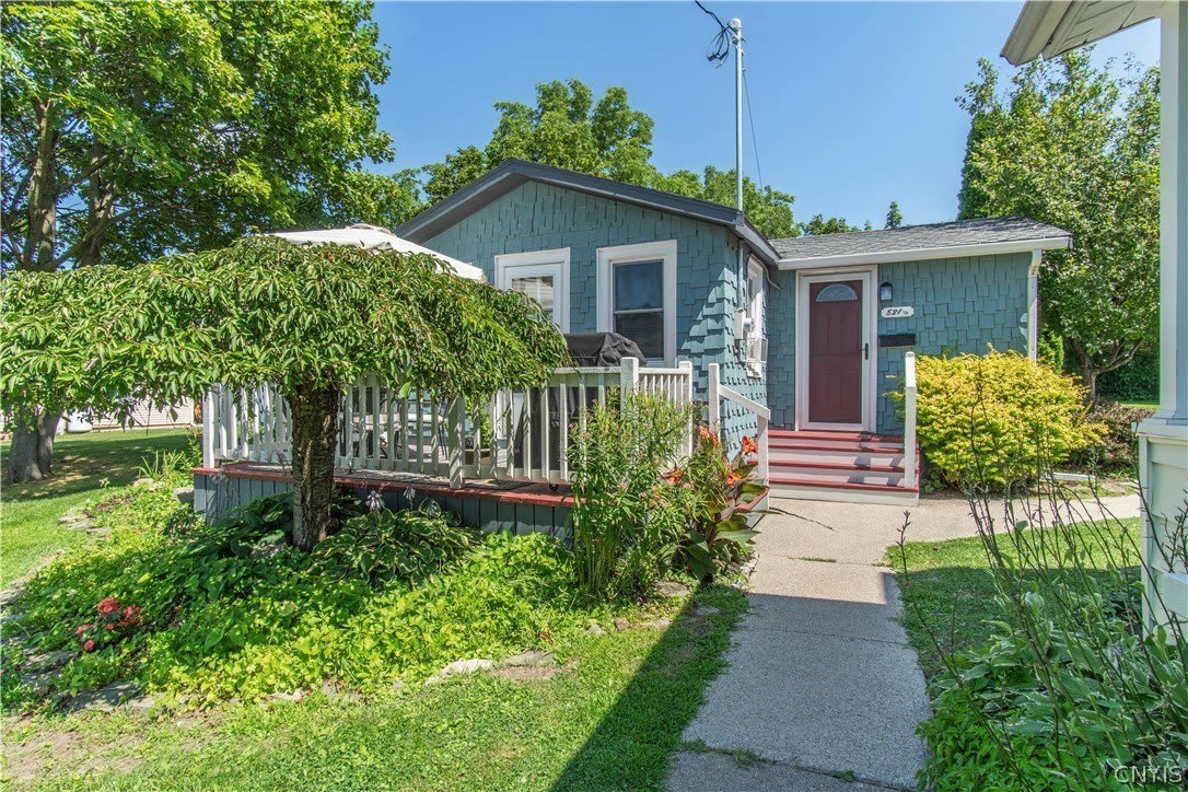 521 1/2 Alexandria Street – photo 2