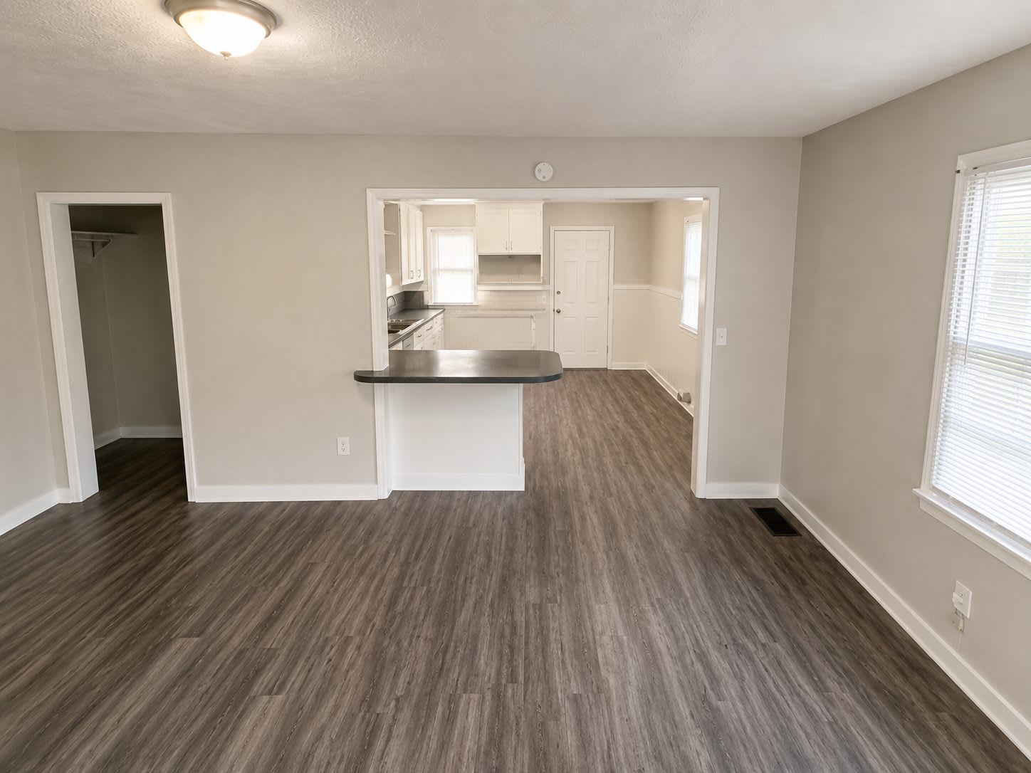 3251 Meadow Lane – photo 3