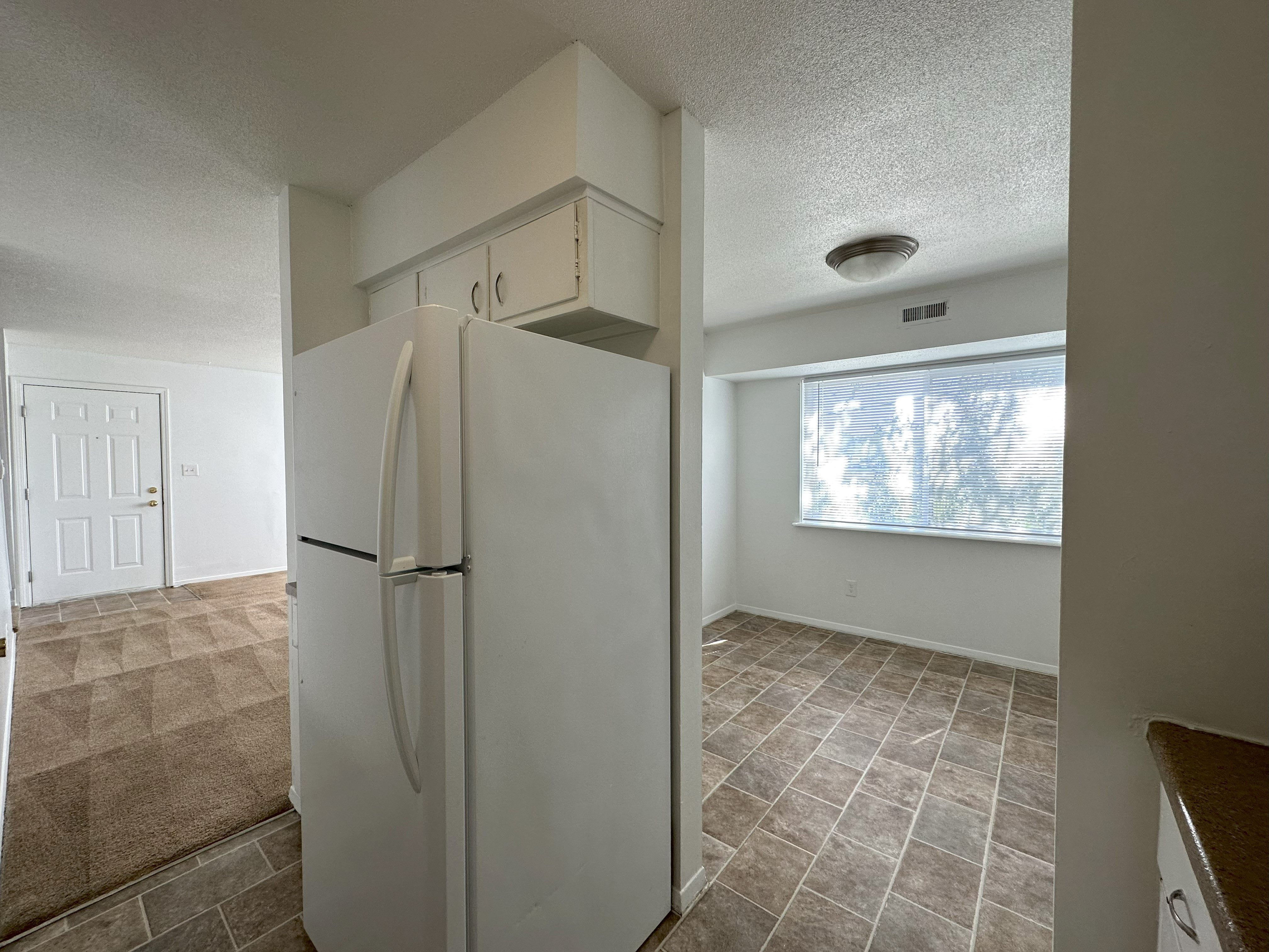 Courtyard Apartments – photo 5