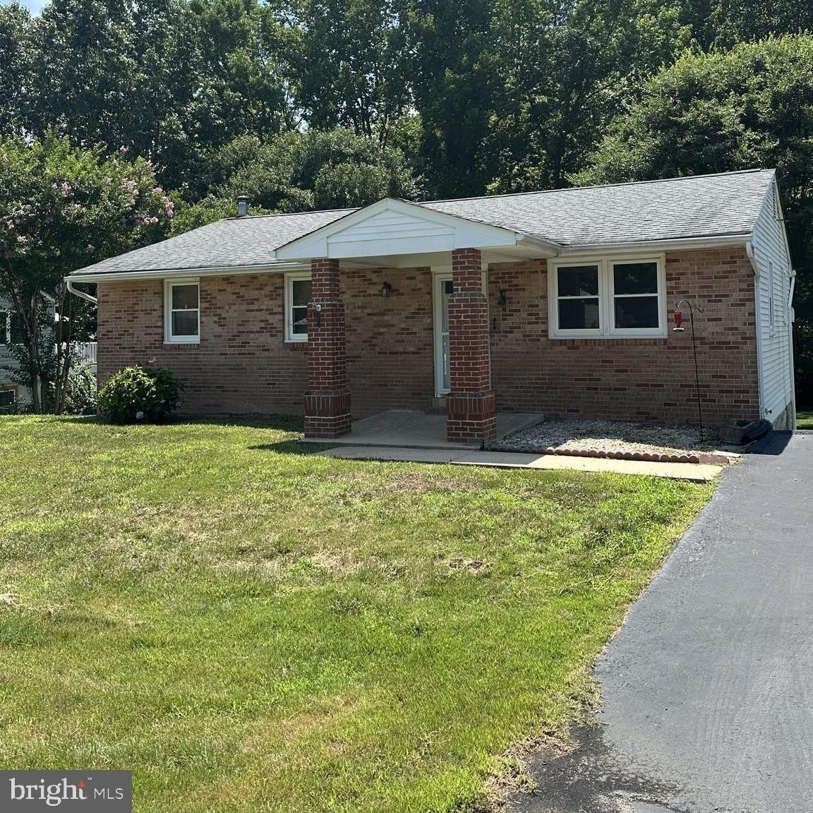 1447 KNIGHT Avenue – photo 2