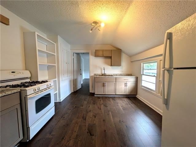 3021 REPUBLIC Street – photo 4