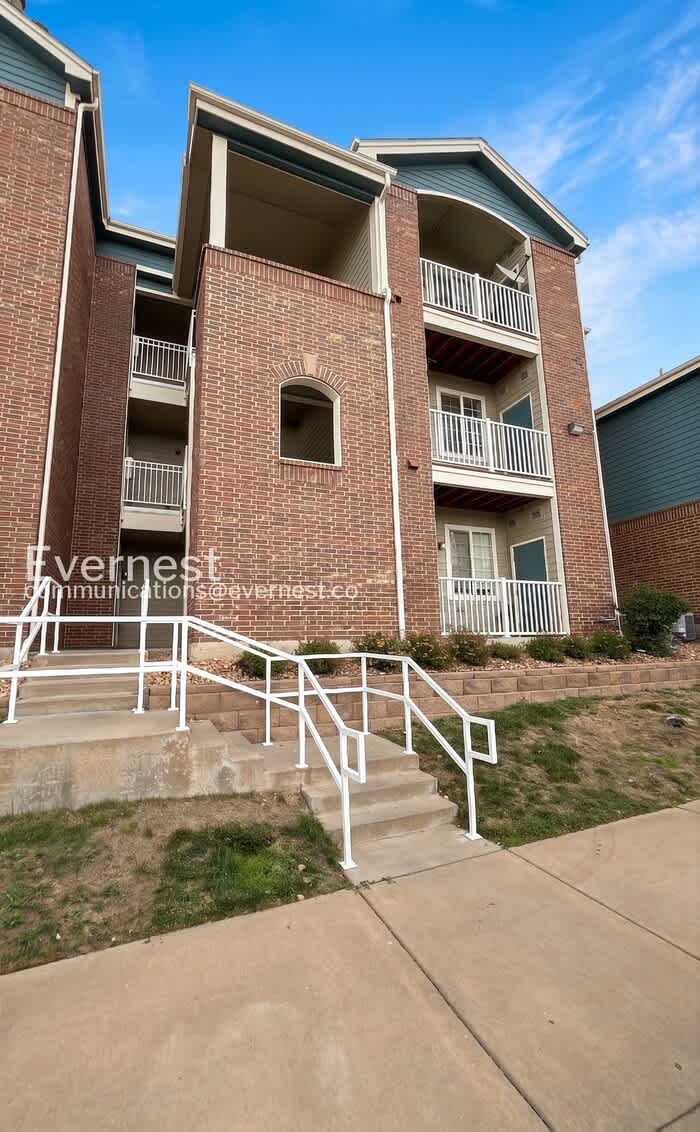 19303 East College Drive – photo 2