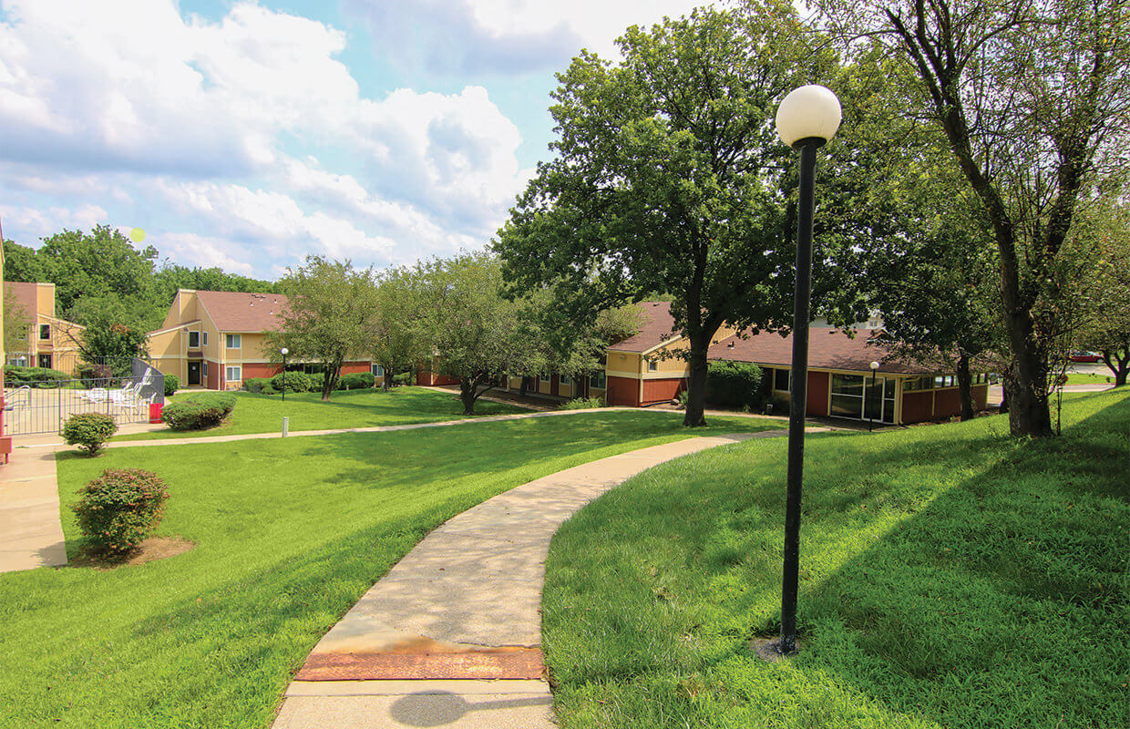 Raintree Apartments – photo 5