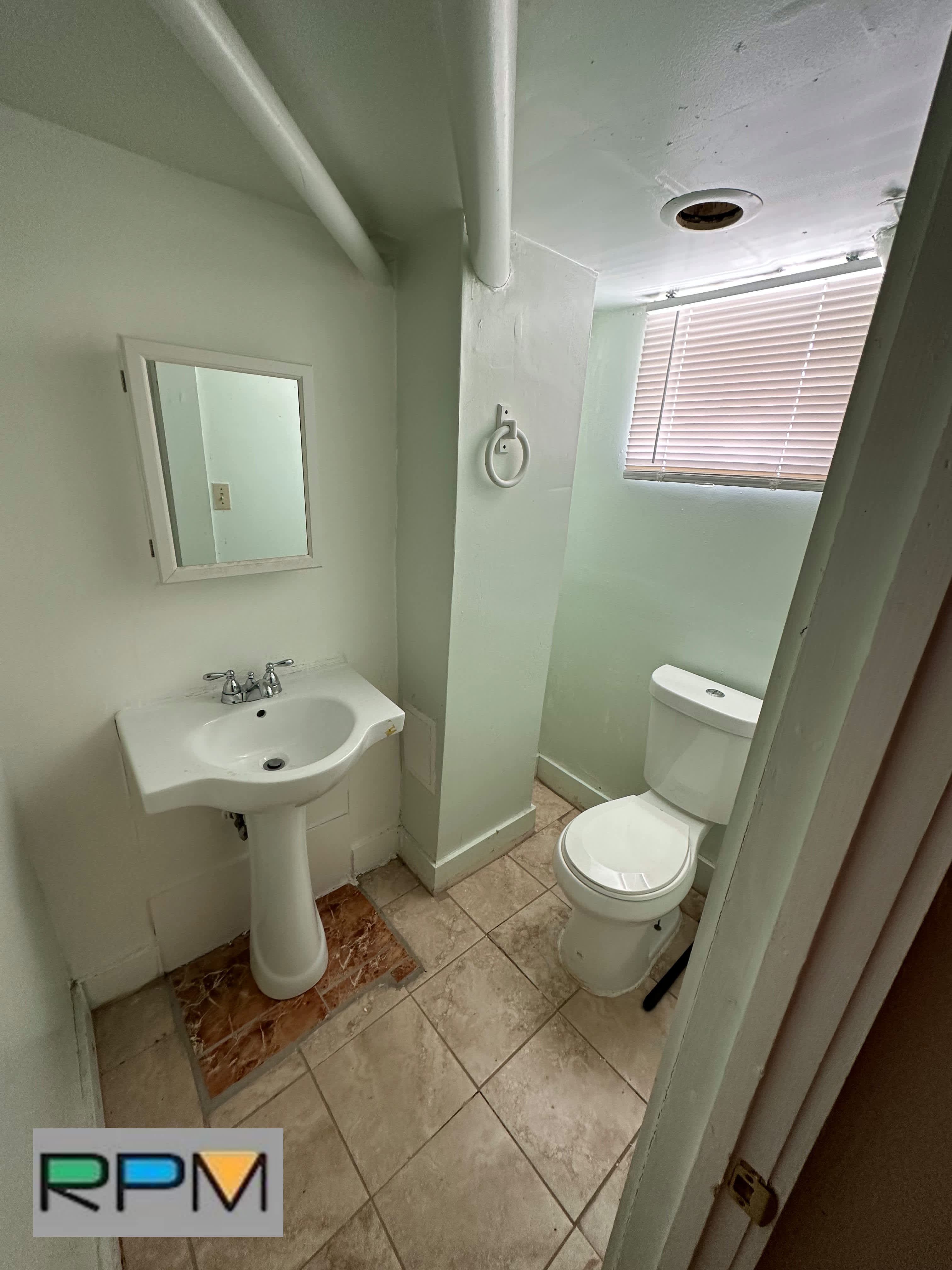 1614 W Lexington St – photo 5