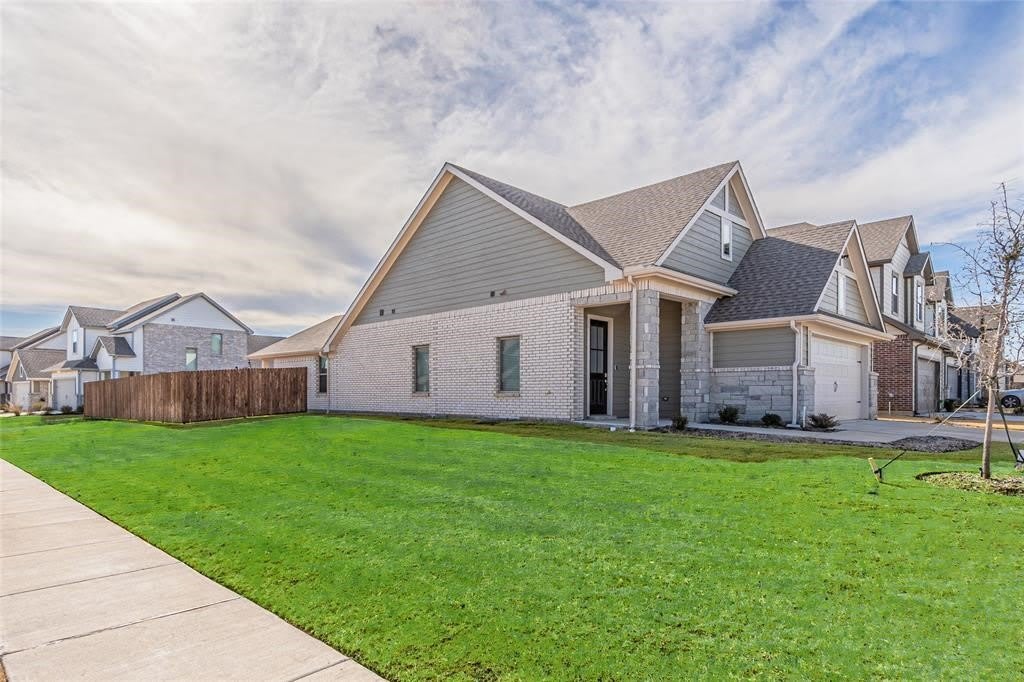 579 Ruthye Lane – photo 2