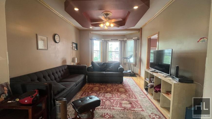 619 EAST 7 STREET – photo 5