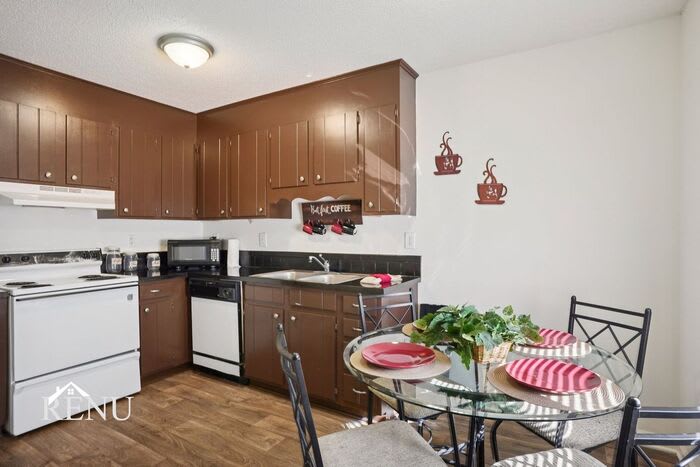 504 Michael Street – photo 1