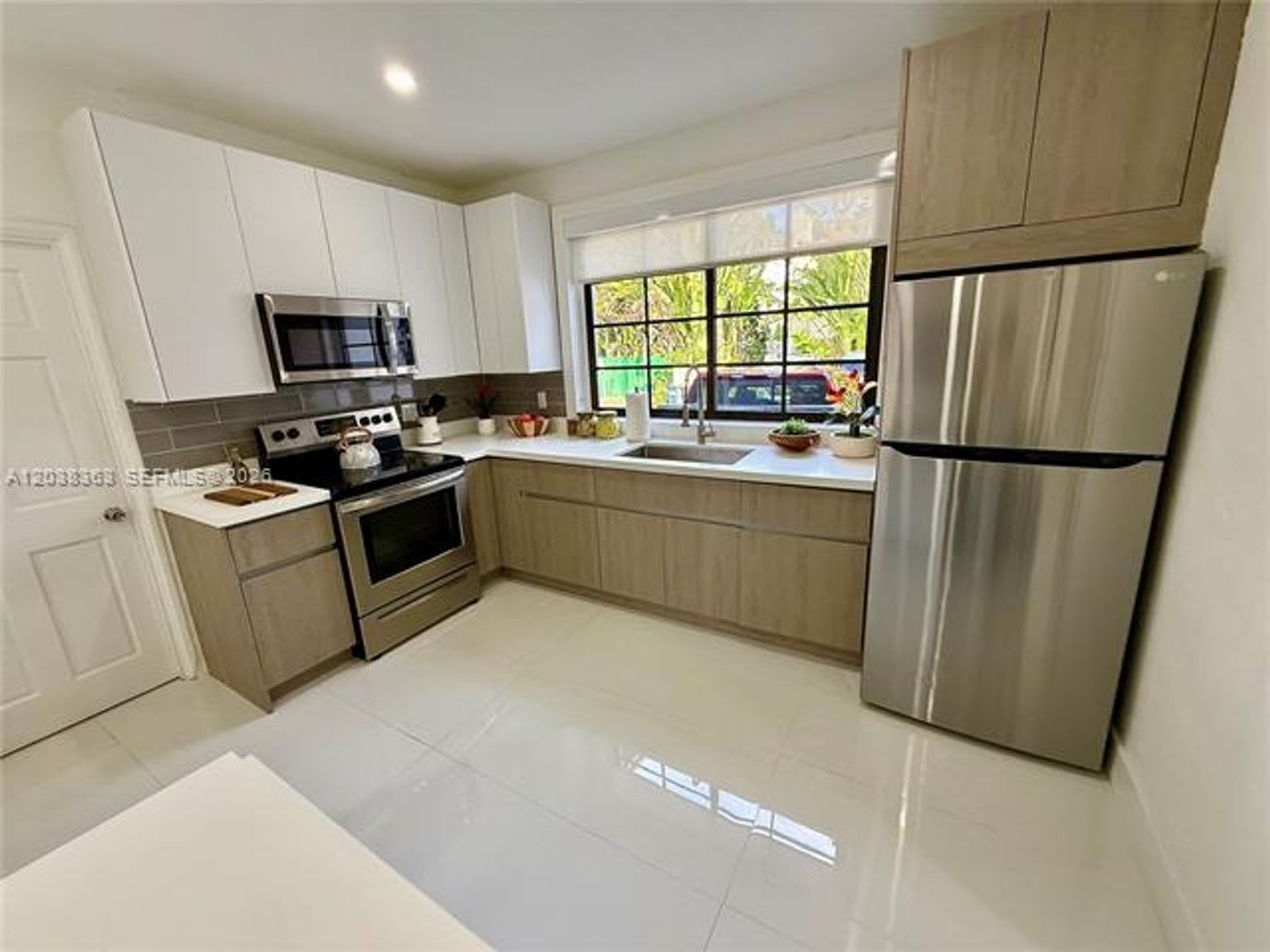 733 Michigan Ave Cu 9 Miami Beach Fl 33139 – photo 2
