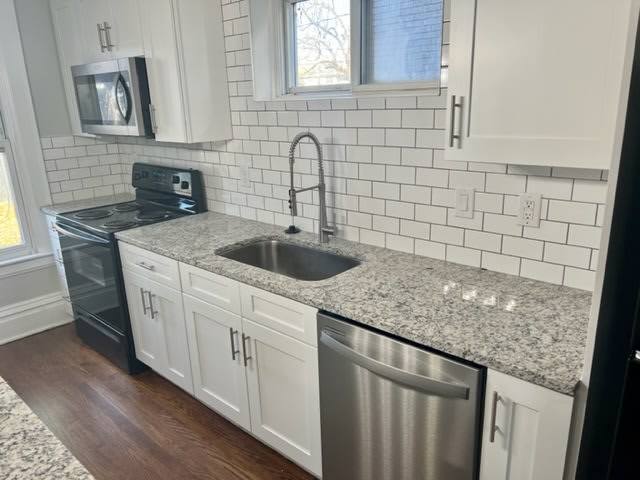 891 Wilson Ave – photo 3