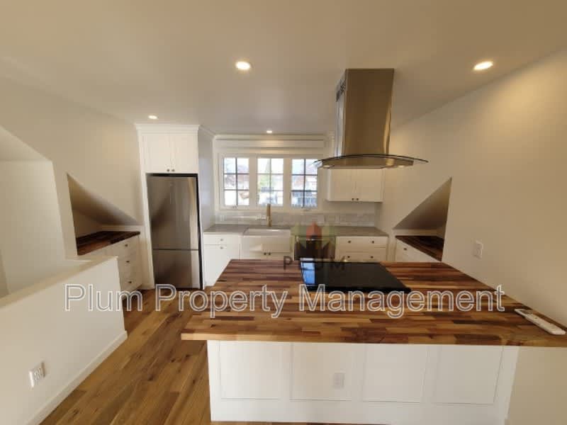 2023 South Higgins Avenue – photo 4