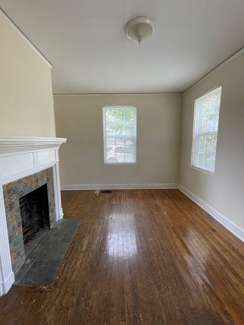 JUST REDUCED! Walk to the Stadium-Olympia! – photo 2