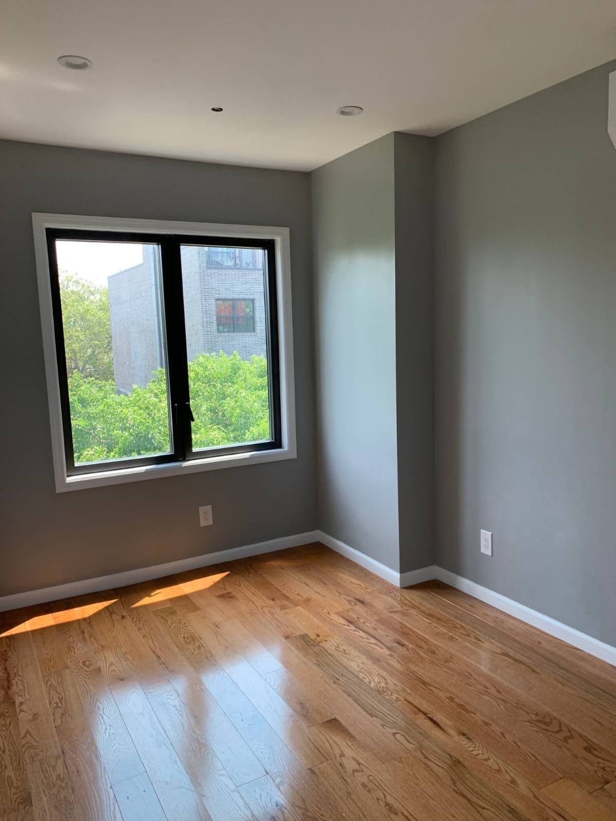 719 SNEDIKER AVENUE – photo 4