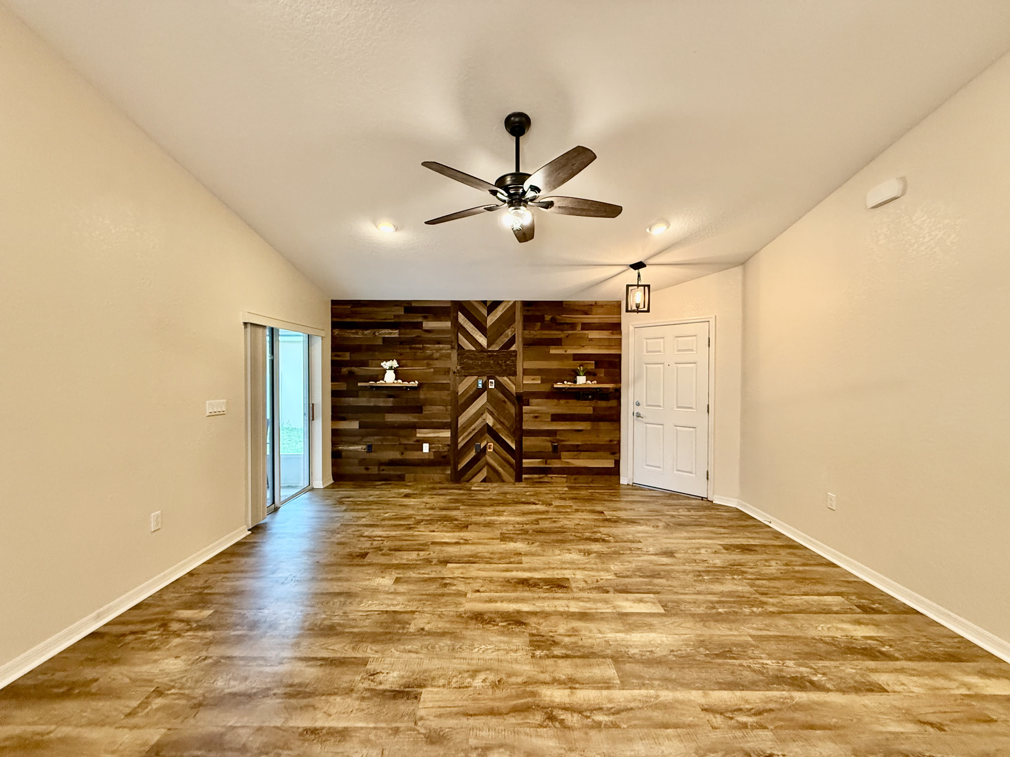 6054 Merrifield Dr – photo 4