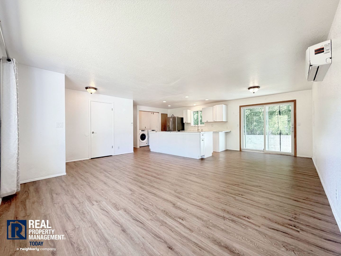 Renovated Gig Harbor Home With Water Views Fenced Yard Updated Kitchen – photo 2
