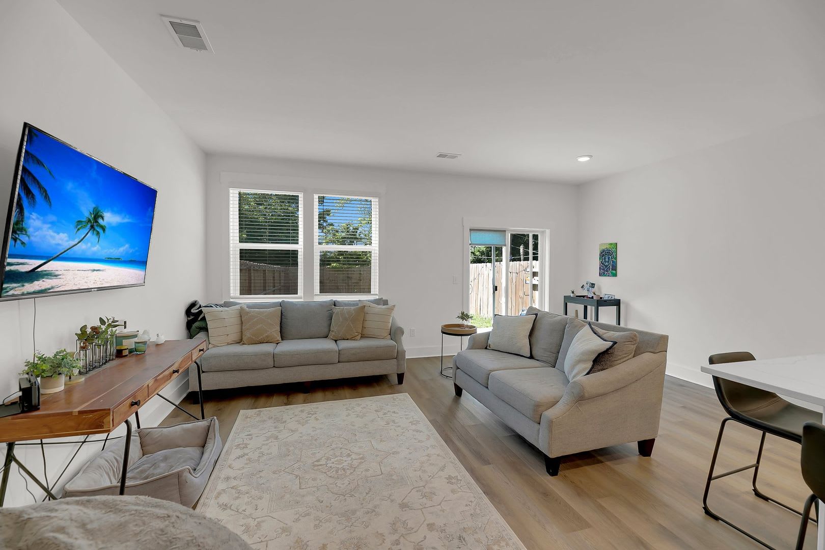 Gorgeous West Ashley Town home! – photo 4