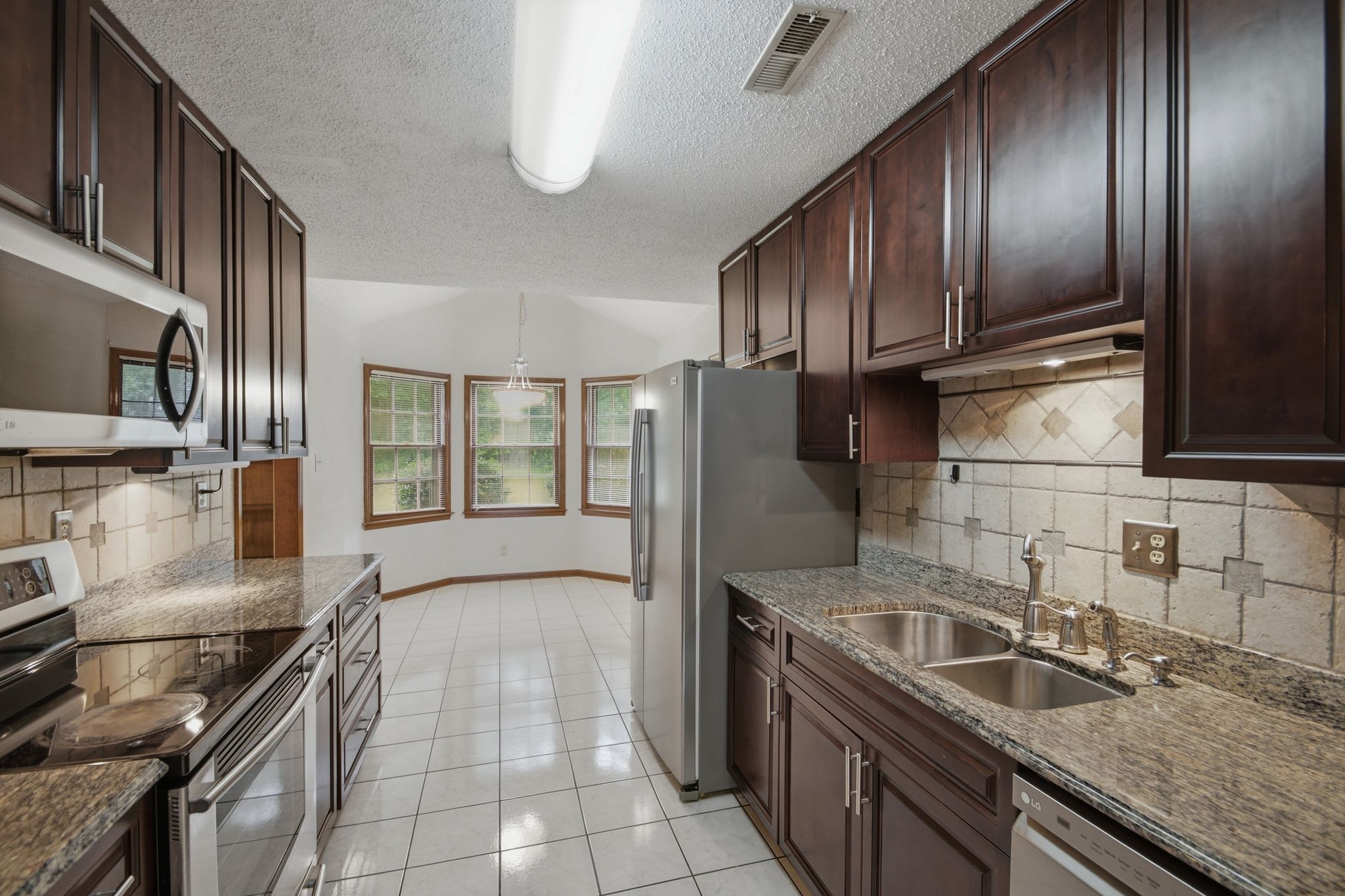 9010 Cannstatt Drive Southeast – photo 2
