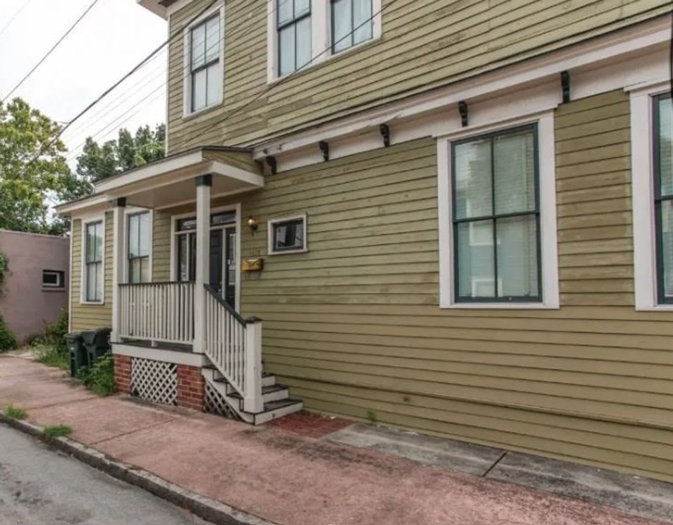 Charming Downtown Living – 1114 Lincoln Street, Savannah, GA – photo 2